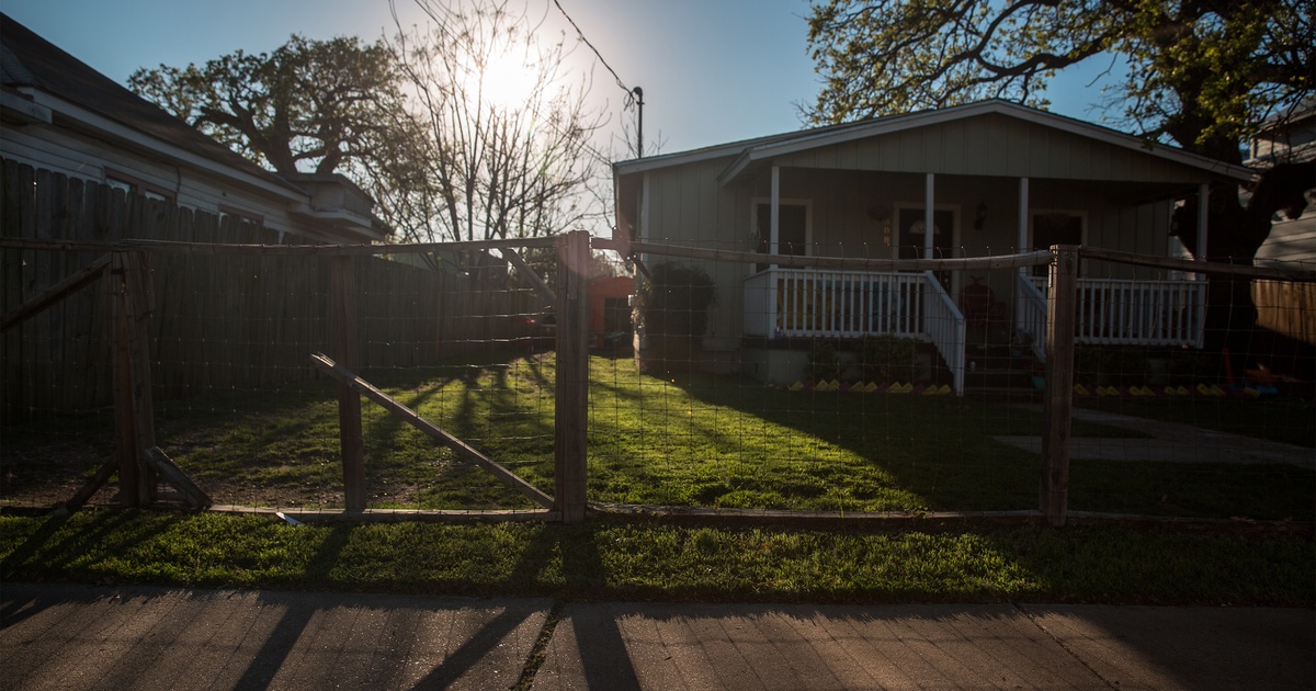 Texas starts program to help struggling homeowners — after other states